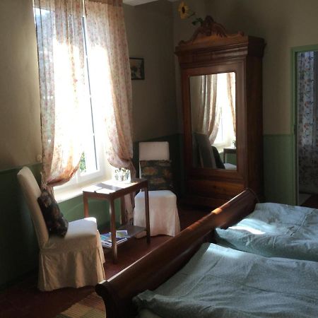Les Hirondelles Bed and Breakfast Argeliers Buitenkant foto